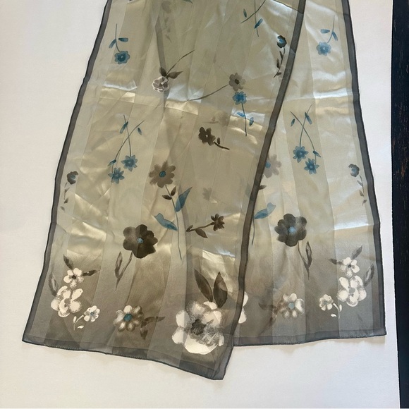100% Silk Elaine Gold for Collection XIIX ltd Sheer Floral Rich Scarf - Picture 2 of 8